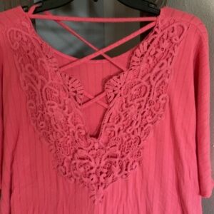 Daytrip Coral Lace Accent Blouse size large
